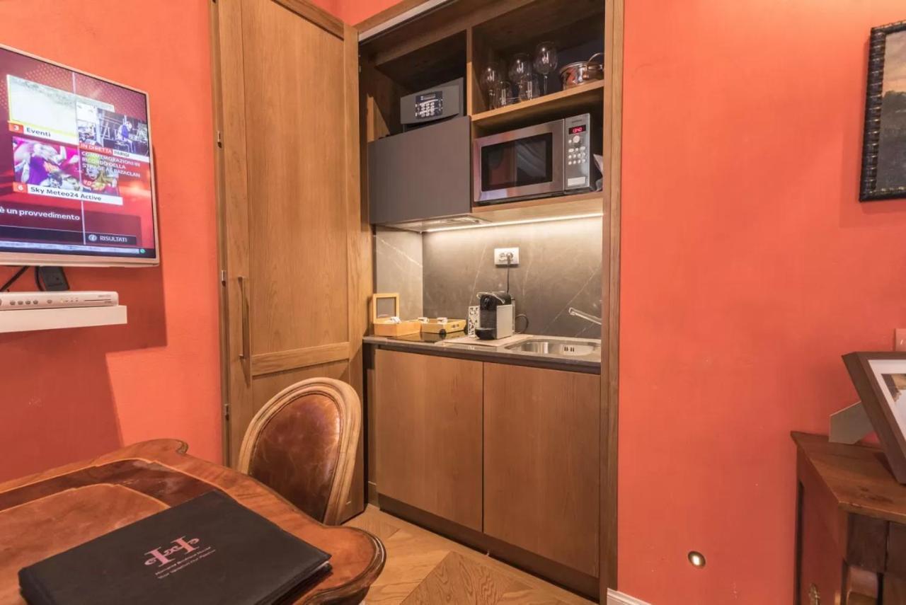 Italianway - Borgonuovo 12 Apartment มิลาน ภายนอก รูปภาพ